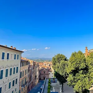 Sisters' - Nel Centro Storico Con Terrazzo, Aria Condizionata E Vasca Da Bagno Siena